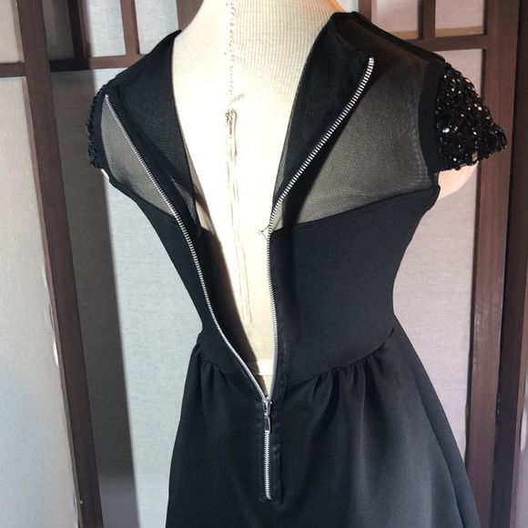 B.Darlin black / sz 3/4 glass rocks accent on cap sleeves/exposed zipper/party - Picture 10 of 13